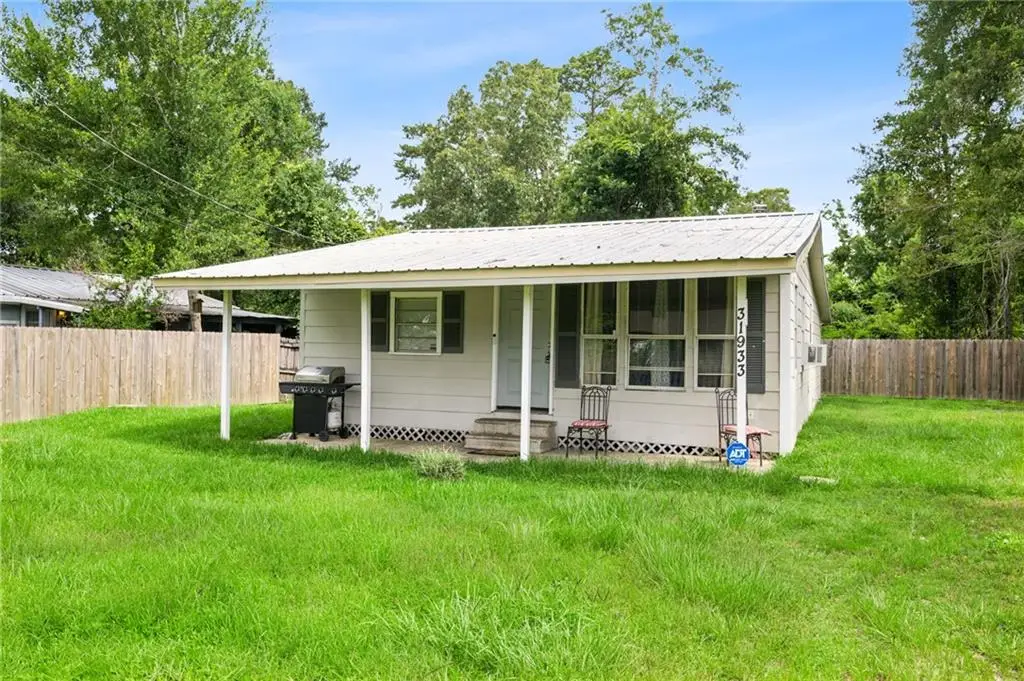 31933 Shelly Drive, Springfield, LA 70462 - Image #1
