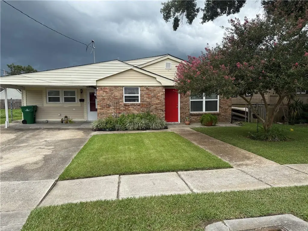 3229 Hero Drive, Gretna, LA 70053 - Image #1