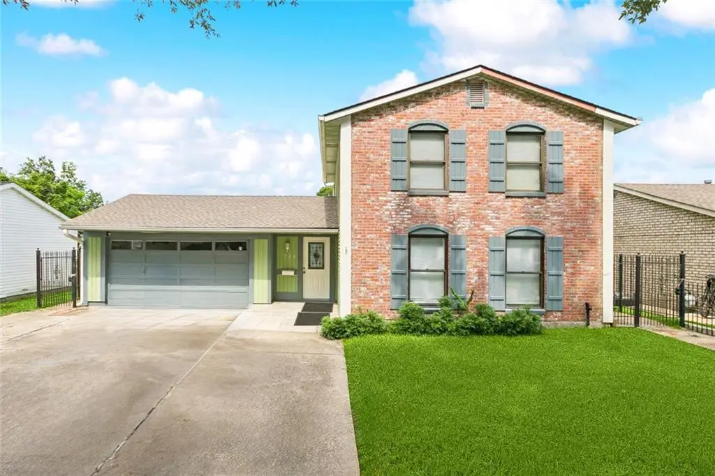 724 Mystic Avenue, Gretna, LA 70056 - Image #1