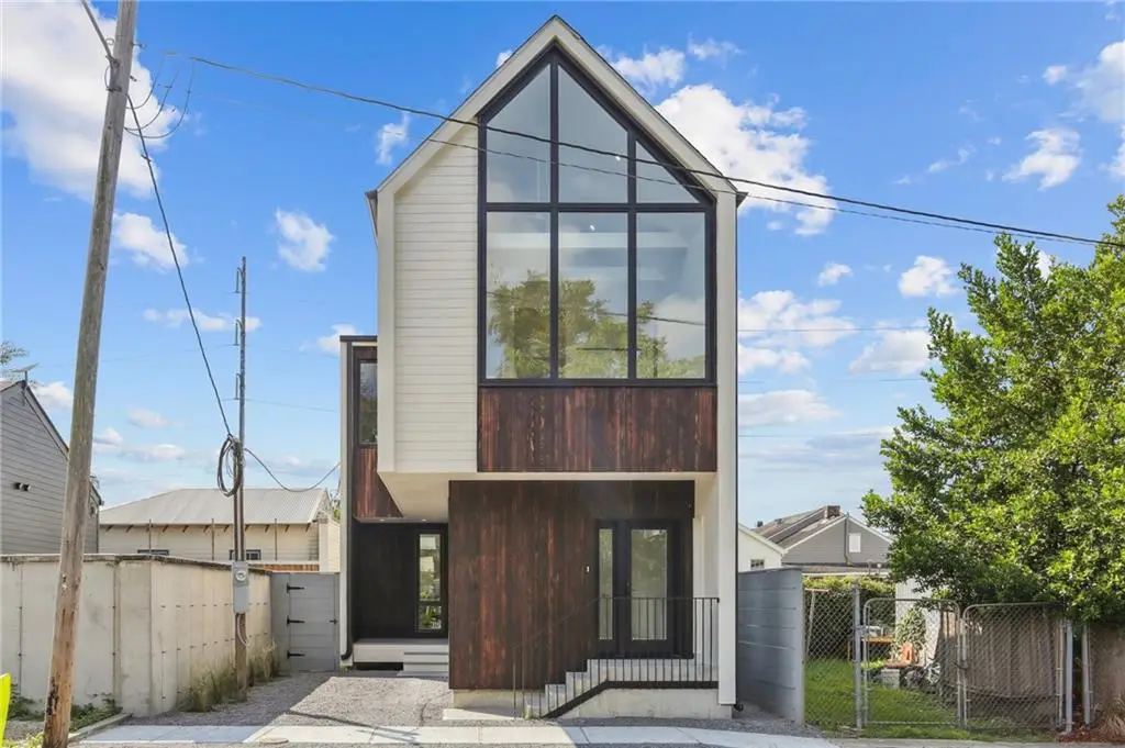 2416 Division Alley, New Orleans, LA 70130 - Image #1