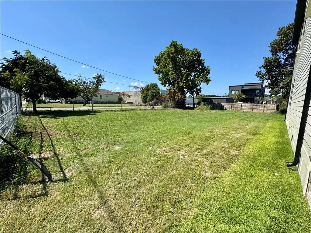 251 Leboeuf Street, New Orleans, LA 70114 - Image #1