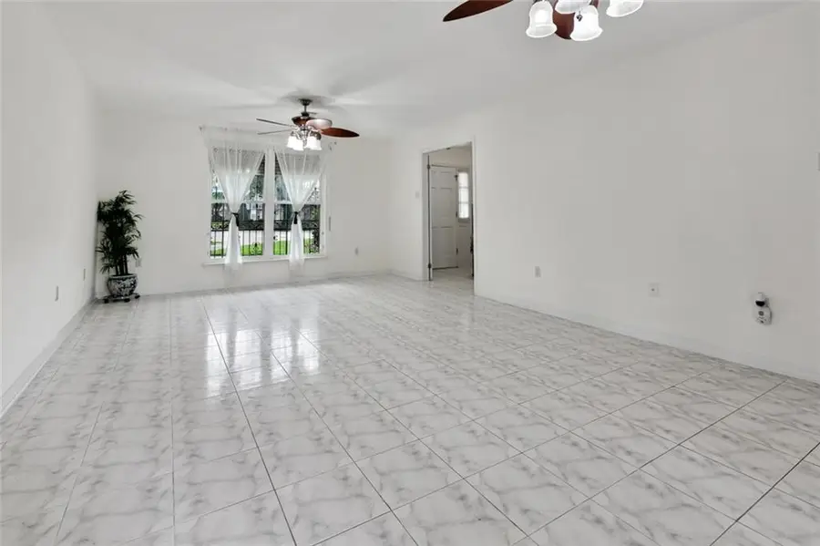 7631 Spring Lake Drive, New Orleans, LA 70126 - Image #3