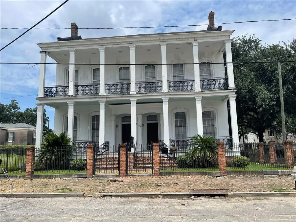 2003 Carondelet Street, New Orleans, LA 70130 - Image #1