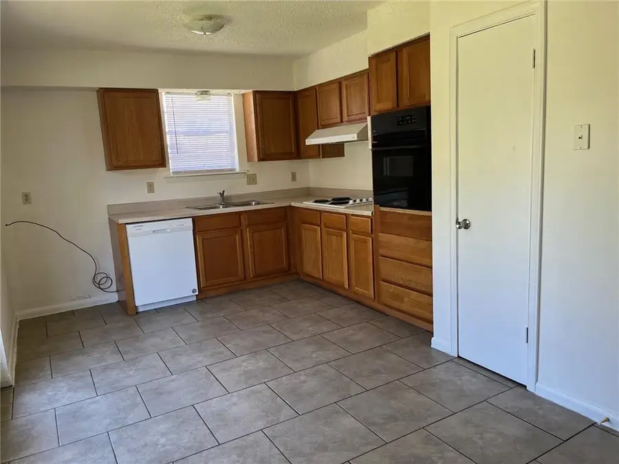 232-234 Duke Drive, Kenner, LA 70065 - Image #3