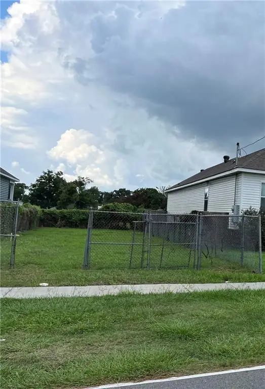 2218 Huey P. Long Avenue, Gretna, LA 70053 - Image #2