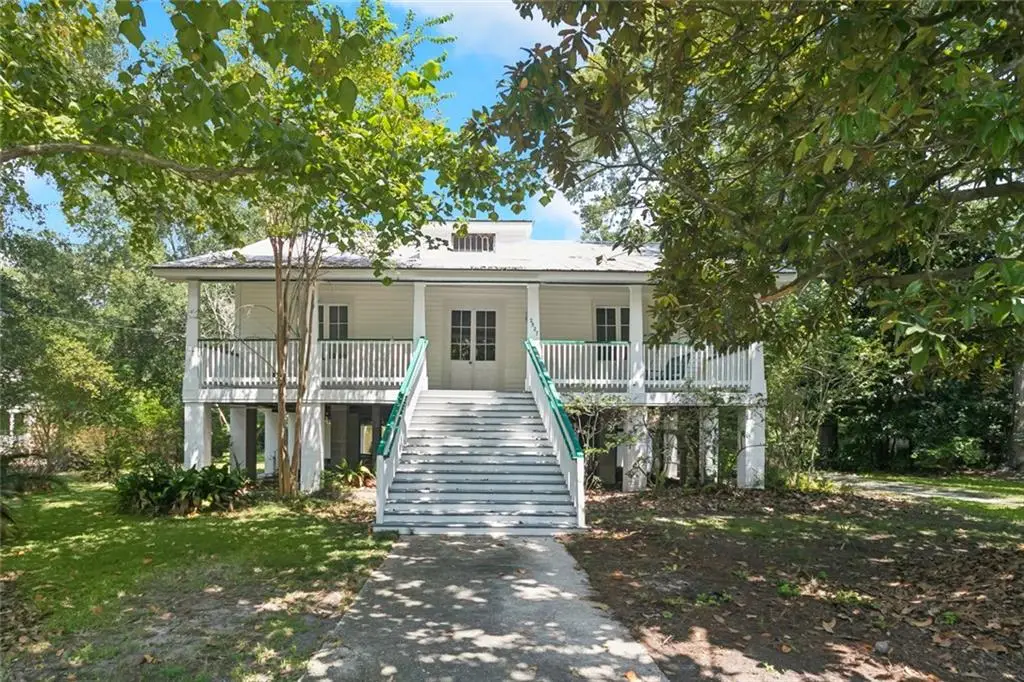 2527 Claiborne Street, Mandeville, LA 70448 - Image #1