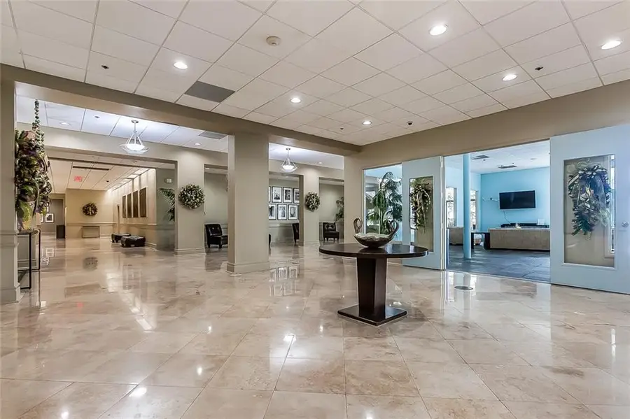 1205 St Charles Avenue #313, New Orleans, LA 70130 - Image #2