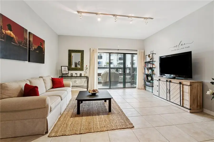 8654 Pontchartrain Boulevard #18, New Orleans, LA 70124 - #2