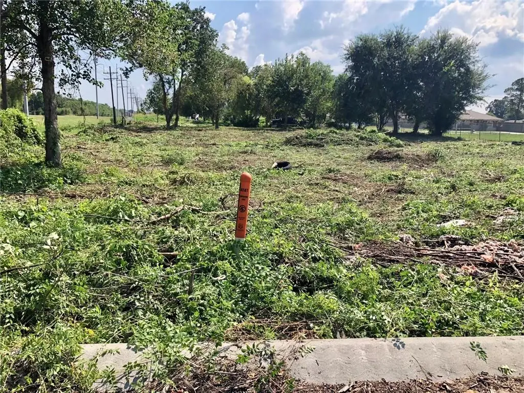 4975 Marque Drive, New Orleans, LA 70127 - Image #1