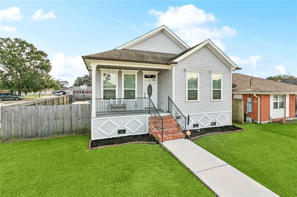 2921 Plaza Drive, Chalmette, LA 70043 - Image #1