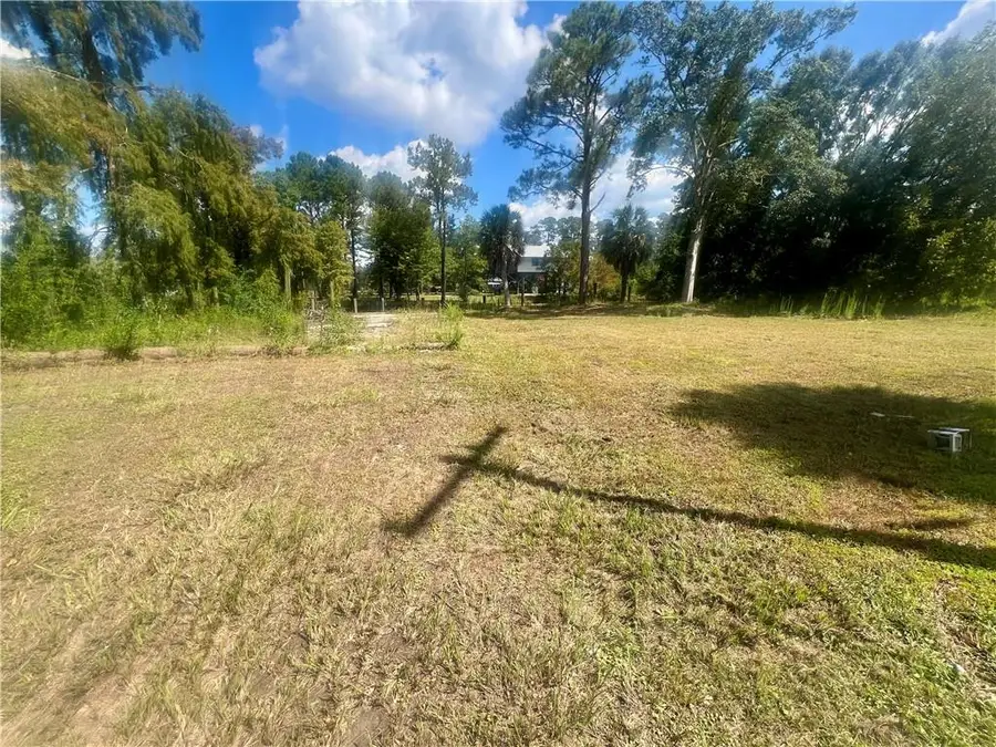 28452 Lake Dr N Drive, Lacombe, LA 70445 - Image #2