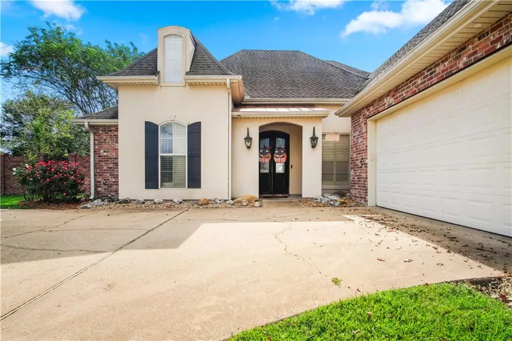 6513 Bayou Crossing Drive, Alexandria, LA 71303 - Image #1