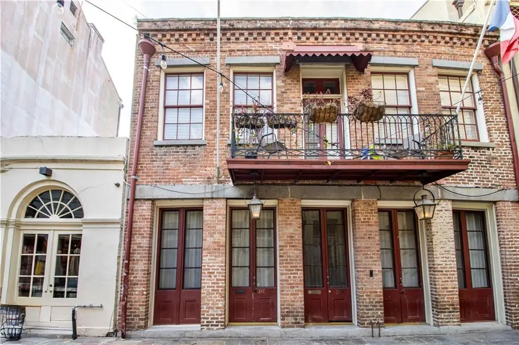317 Exchange Place, New Orleans, LA 70130 - Image #1