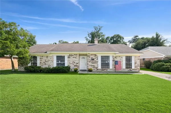 409 W Lake Catahoula Court, Slidell, LA 70461