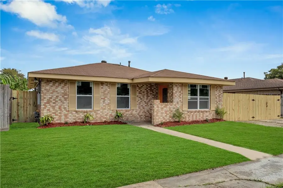 7535 Vanderkloot Avenue, New Orleans, LA 70127 - Image #2