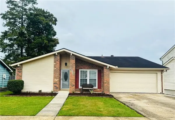 2513 W Catawba Drive, Harvey, LA 70058