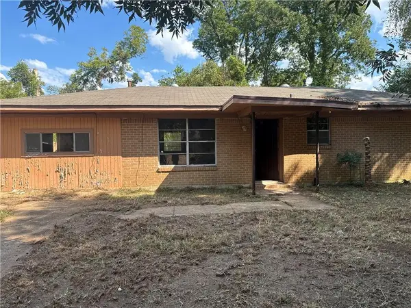 1923 Donegal Drive, Alexandria, LA 71303