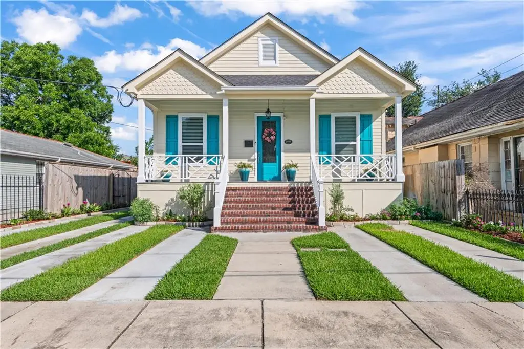 2828 Mistletoe Street, New Orleans, LA 70118 - Image #1