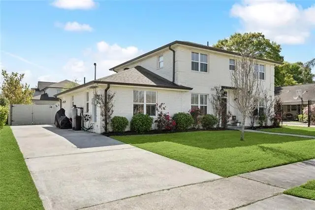 2121 Metairie Court, Metairie, LA 70001 - Image #2