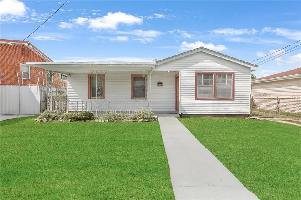 52 Creagan Avenue, Gretna, LA 70053 - Image #1