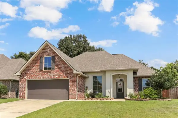 933 Lob Lolly Court, Ponchatoula, LA 70454