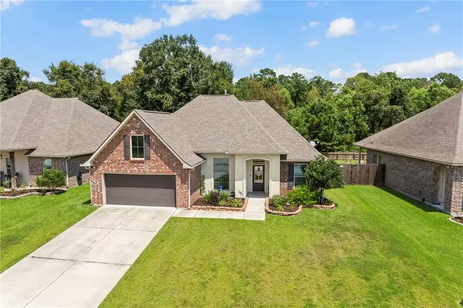 933 Lob Lolly Court, Ponchatoula, LA 70454 - Image #2
