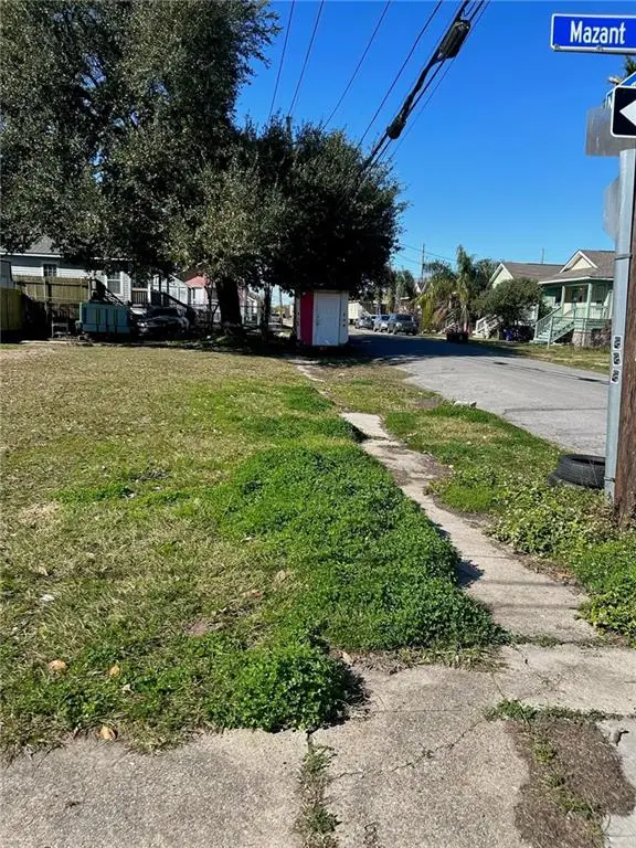 1738 Mazant Street, New Orleans, LA 70117 - Image #2