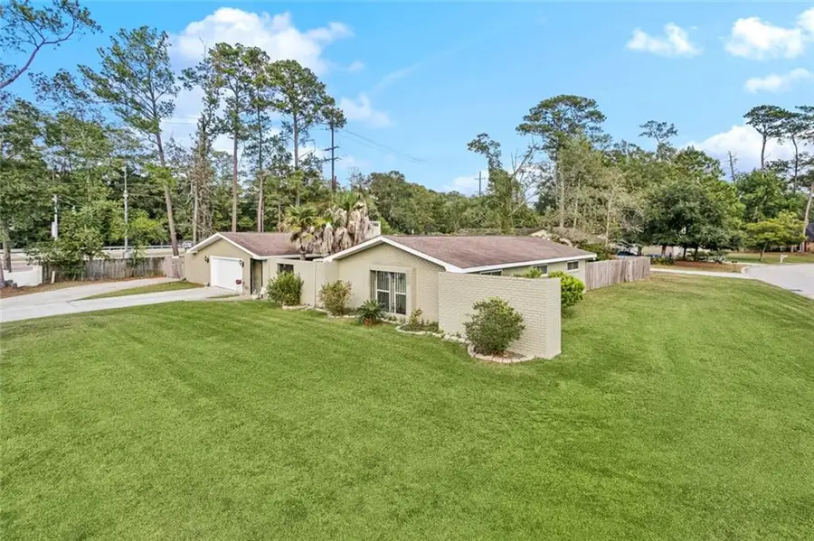 697 Cambronne Street, Mandeville, LA 70448 - Image #2