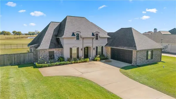 208 Links Drive, Alexandria, LA 71303