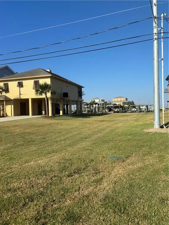 332 Myrtle Grove Road, Port Sulphur, LA 70083