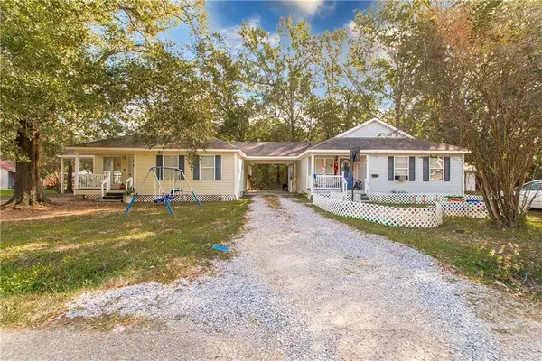 40216 Hendrix Lane, Ponchatoula, LA 70454