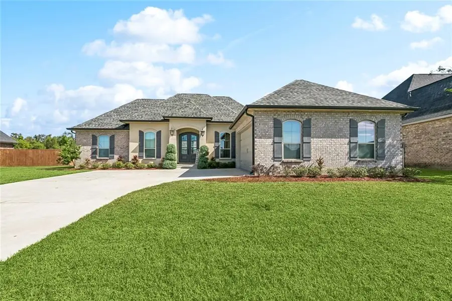 356 S Pass Drive, La Place, LA 70068 - Image #2