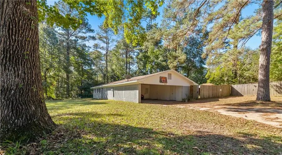 207 Leah Street, Ball, LA 71405 - #3