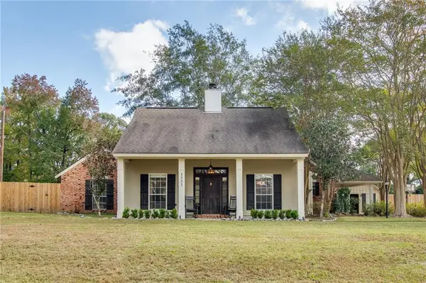 1521 E Medalist Road, Pineville, LA 71360