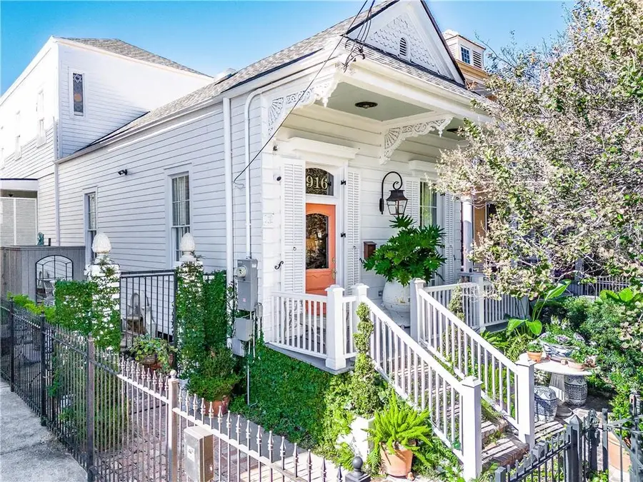 916 Third Street, New Orleans, LA 70130 - Image #2