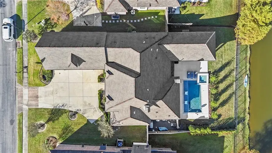 8757 Lake Carriage Drive, Baton Rouge, LA 70817 - Image #3