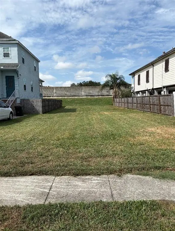 5788 Warrington Drive, New Orleans, LA 70122 - Image #1