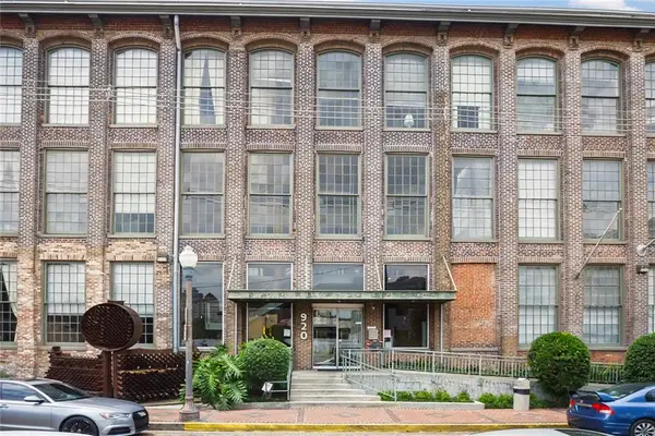 920 Poeyfarre Street #355, New Orleans, LA 70130