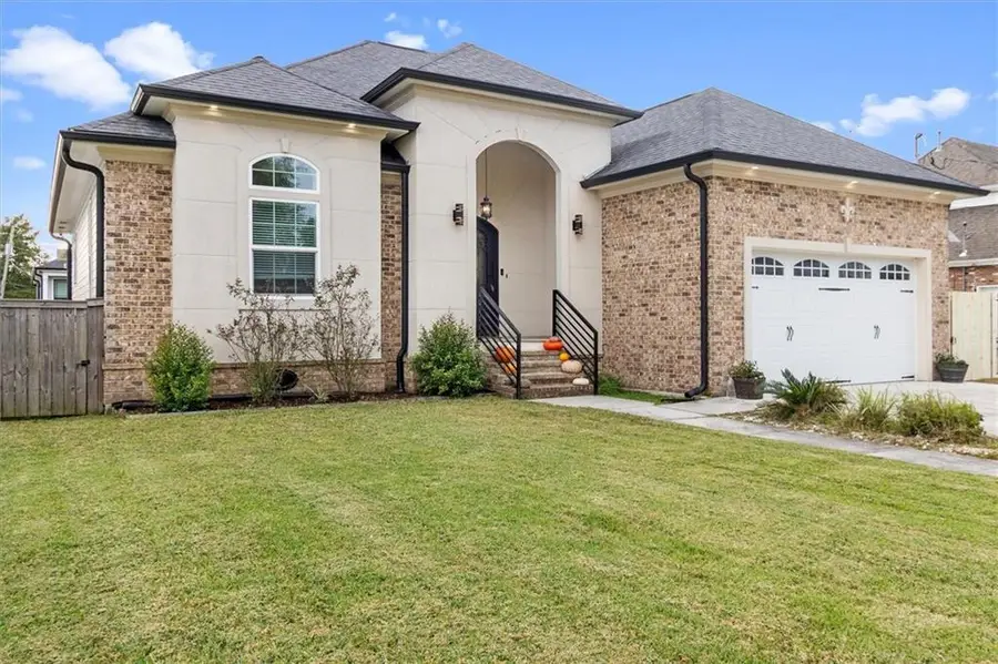 3271 Elmwood Park Drive, New Orleans, LA 70114 - Image #2