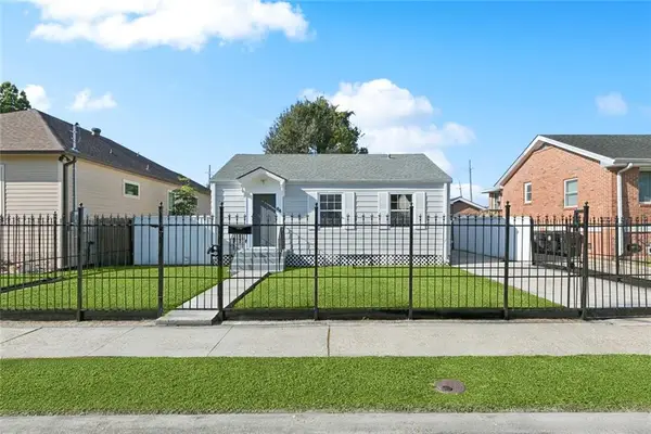 64 Curtis Drive, New Orleans, LA 70126