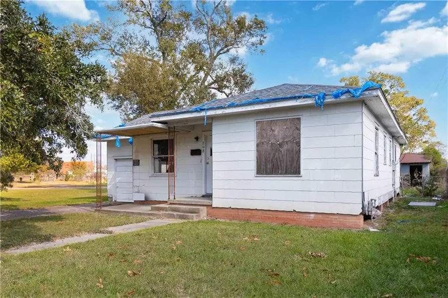 208 S Main Street, Jennings, LA 70546 - Image #2