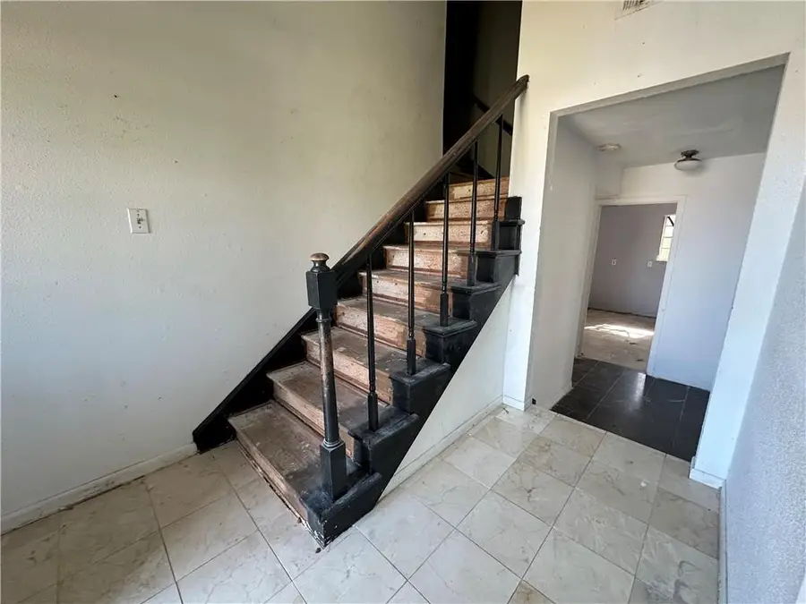 3889 Chriswood Lane, Harvey, LA 70058 - Image #2