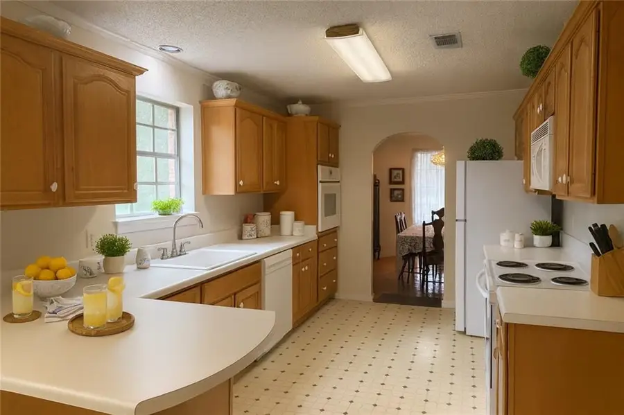 402 Longstreet Road, Pineville, LA 71360 - Image #3