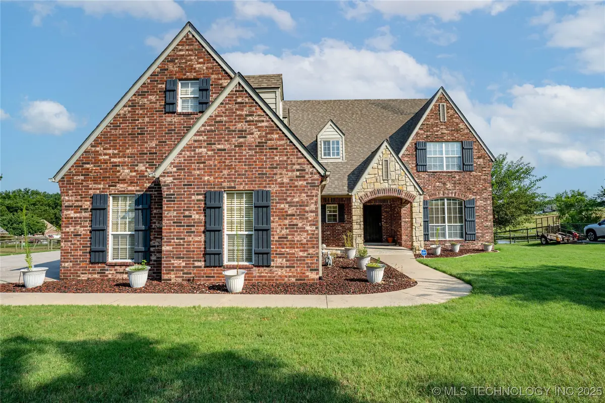 706 S Tallchief Avenue, Skiatook, OK 74070 - #1