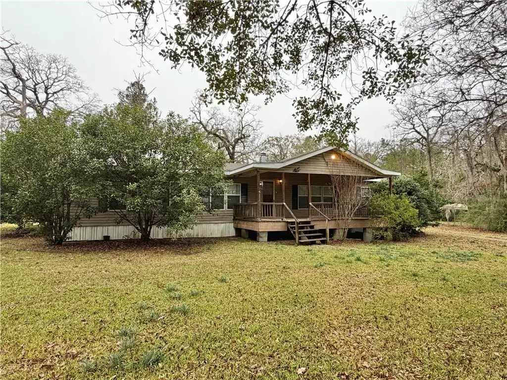 85 Deville Cutoff Road, Deville, LA 71328 - Image #1