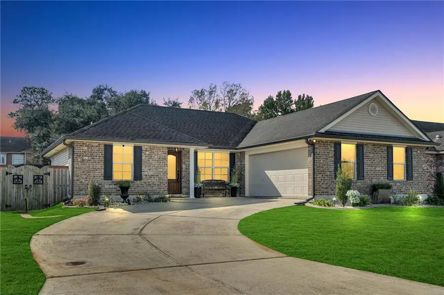 2446 Ave Mont Martre Avenue, Terrytown, LA 70056 - Image #2