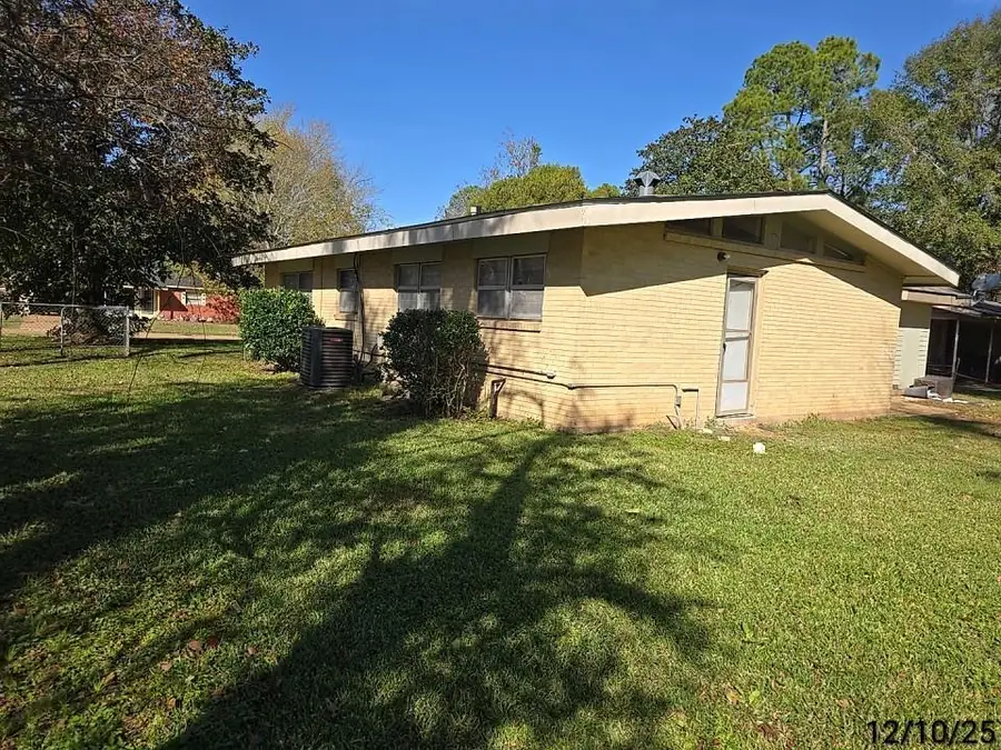 1715 Roscommom Drive, Alexandria, LA 71301 - Image #3