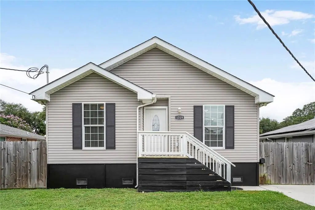 1319 Granada Drive, New Orleans, LA 70122 - Image #1
