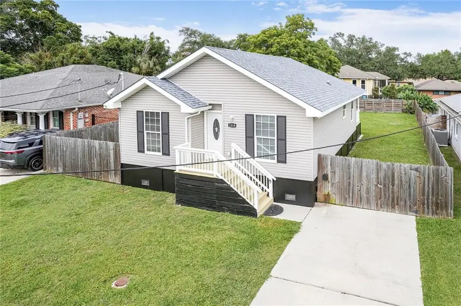 1319 Granada Drive, New Orleans, LA 70122 - Image #2
