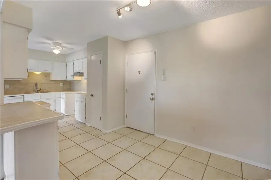 1161 Lake Avenue #102, Metairie, LA 70005 - Image #3
